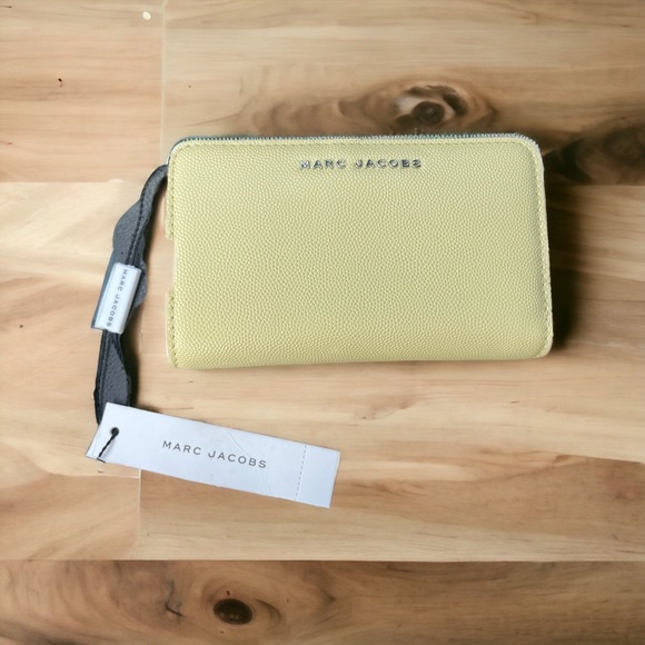 Marc Jacobs Leather Wallet-French Vanilla BRAND NEW WITH TAGS